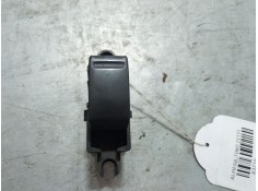 Recambio de mando elevalunas trasero derecho para nissan almera tino (v10) 1.8 referencia OEM IAM   