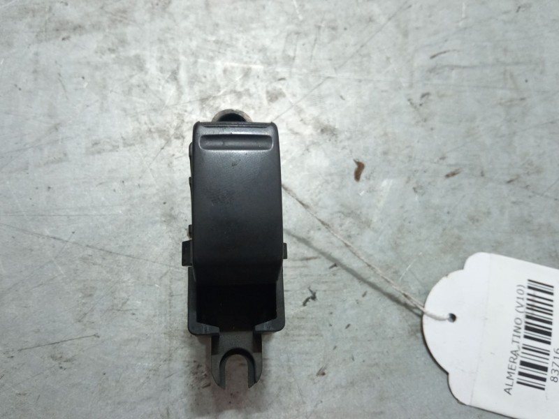 Recambio de mando elevalunas trasero derecho para nissan almera tino (v10) 1.8 referencia OEM IAM   