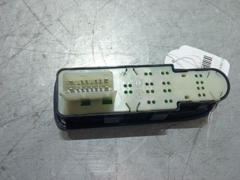 Recambio de mando elevalunas delantero izquierdo para citroën c3 ii (sc_) 1.0 vti 68 referencia OEM IAM   