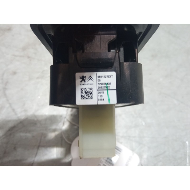 Recambio de mando elevalunas delantero izquierdo para citroën c3 ii (sc_) 1.0 vti 68 referencia OEM IAM   