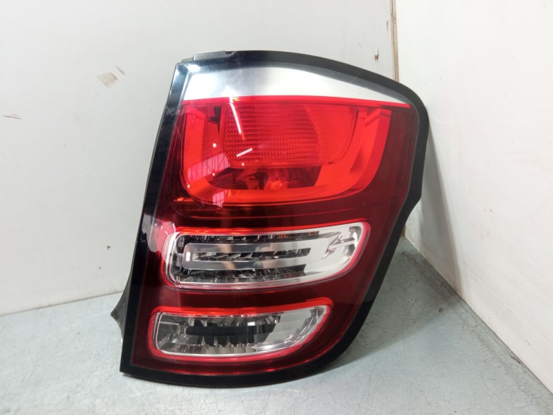 Recambio de piloto trasero derecho para citroën c3 ii (sc_) 1.0 vti 68 referencia OEM IAM   