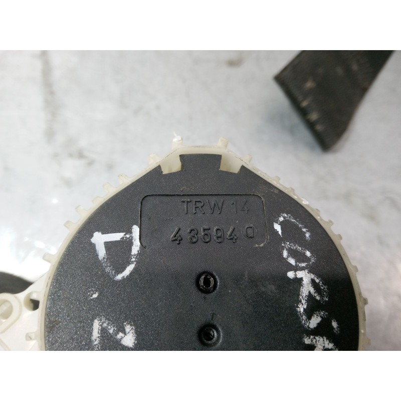 Recambio de cinturon seguridad delantero izquierdo 3p para opel corsa c (x01) 1.2 (f08, f68) referencia OEM IAM   