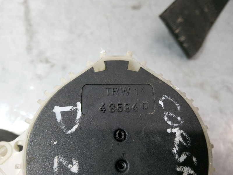 Recambio de cinturon seguridad delantero izquierdo 3p para opel corsa c (x01) 1.2 (f08, f68) referencia OEM IAM   