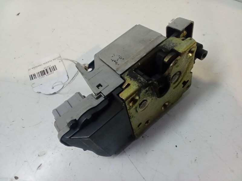Recambio de cerradura puerta trasera izquierda para citroën xsara (n1) 1.9 td referencia OEM IAM   