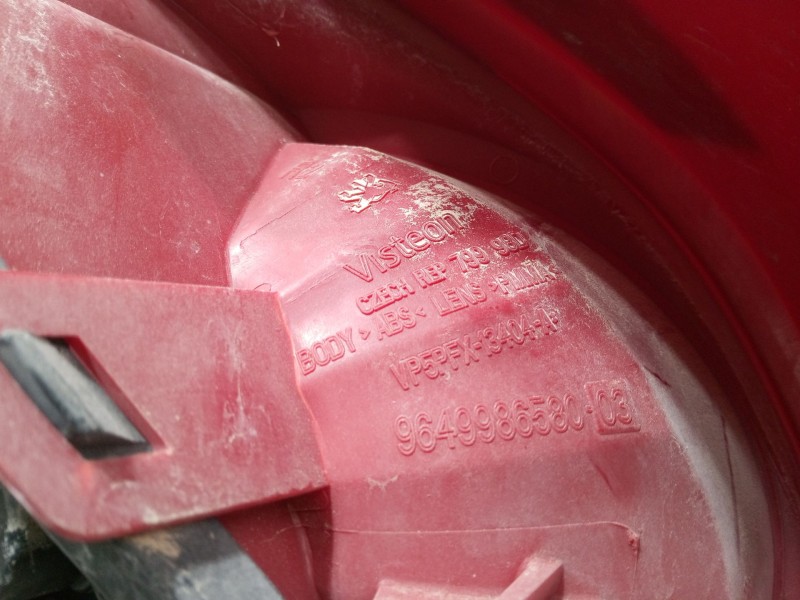 Recambio de piloto trasero derecho para peugeot 207/207+ (wa_, wc_) 1.4 16v referencia OEM IAM   