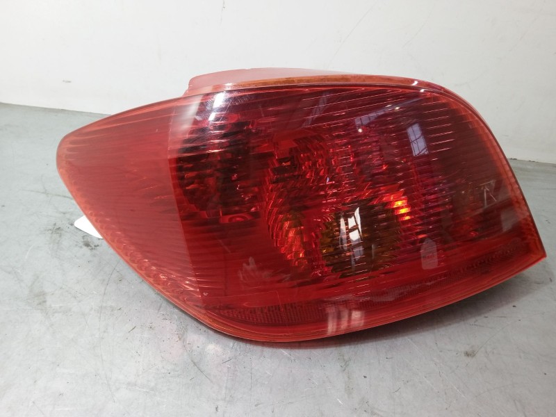 Recambio de piloto trasero izquierdo para peugeot 307 (3a/c) 1.4 16v referencia OEM IAM   