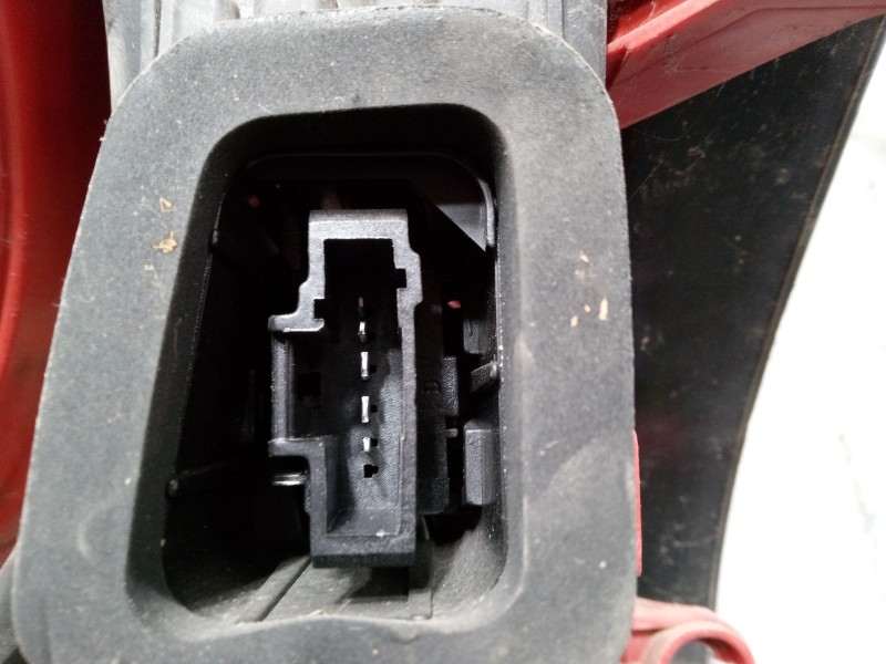 Recambio de piloto trasero derecho para peugeot 3008 i monospace (0u_) 1.6 hdi 115 / bluehdi 115 referencia OEM IAM   