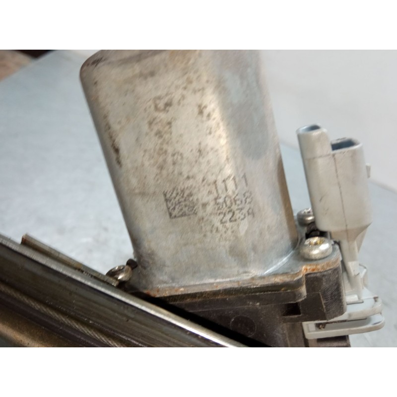 Recambio de elevalunas electrico delantero derecho para citroën c3 ii (sc_) 1.0 vti 68 referencia OEM IAM  p 