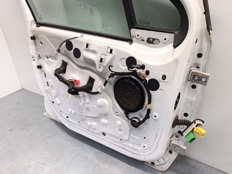 Recambio de puerta delantera izquierda para peugeot 208 i (ca_, cc_) 1.2 vti 82 referencia OEM IAM   