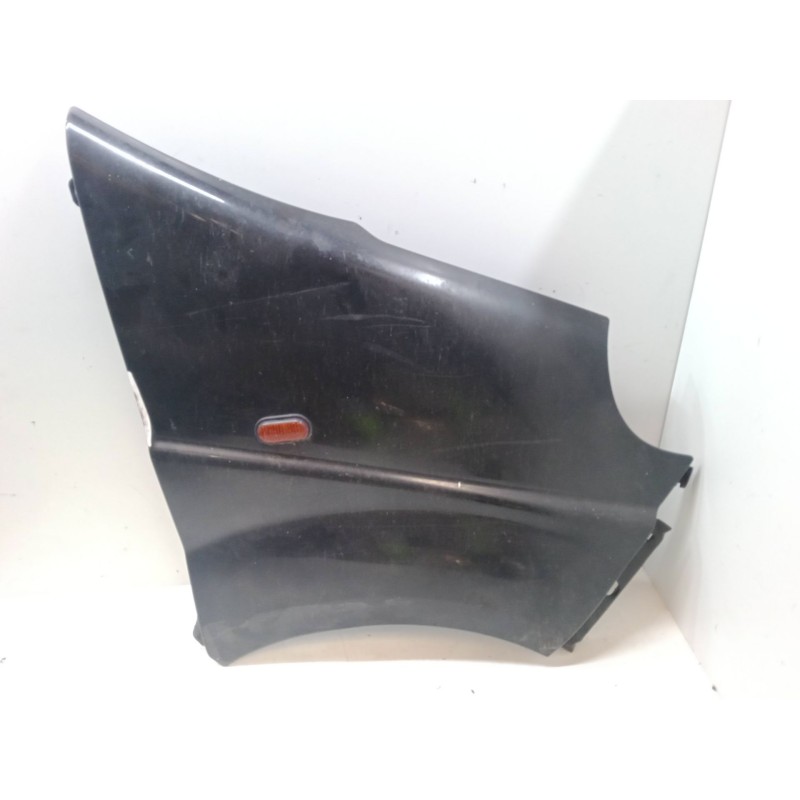 Recambio de aleta delantera derecha para renault trafic ii furgoneta (fl) 1.9 dci 100 (fl0c) referencia OEM IAM   