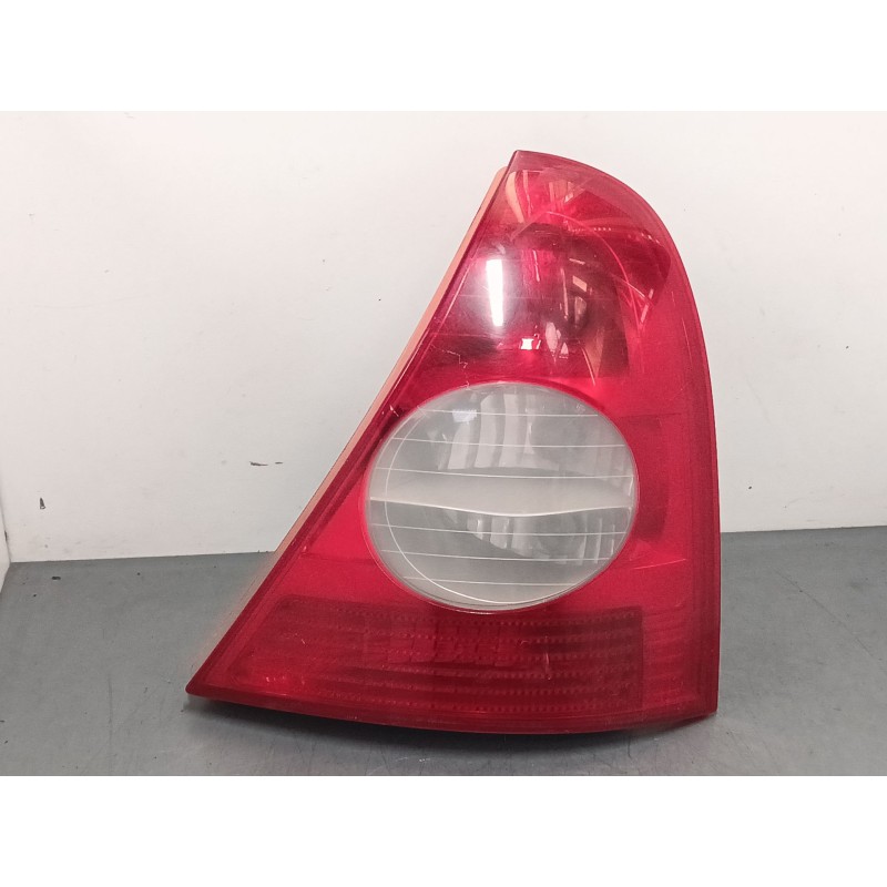 Recambio de piloto trasero derecho para renault clio ii (bb_, cb_) 1.5 dci (b/cb08) referencia OEM IAM   