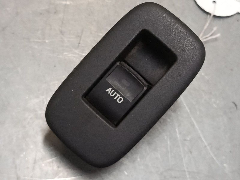 Recambio de mando elevalunas trasero derecho para toyota auris (_e15_) 2.0 d-4d (ade150_) referencia OEM IAM   