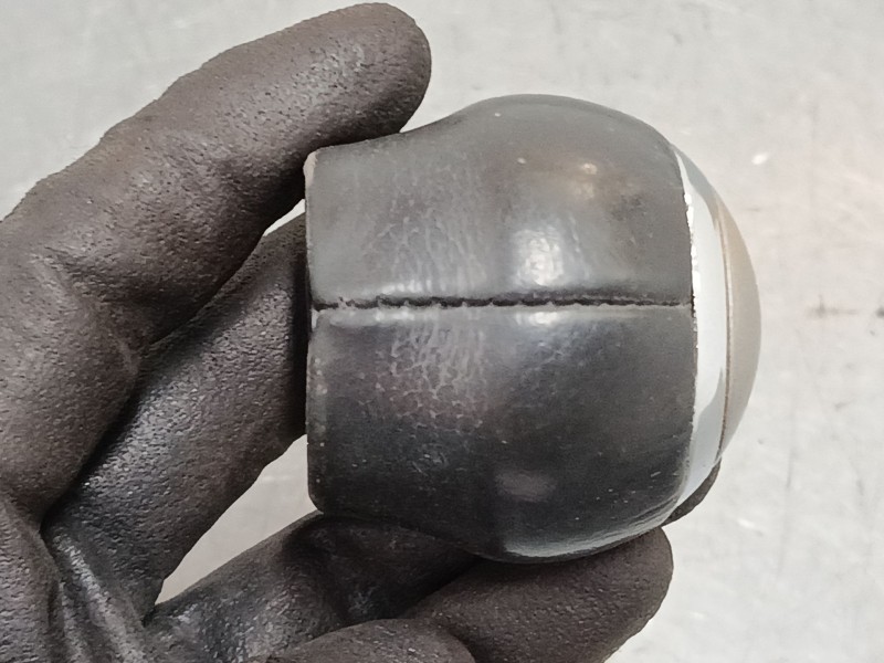 Recambio de pomo palanca cambio para toyota auris (_e15_) 2.0 d-4d (ade150_) referencia OEM IAM   