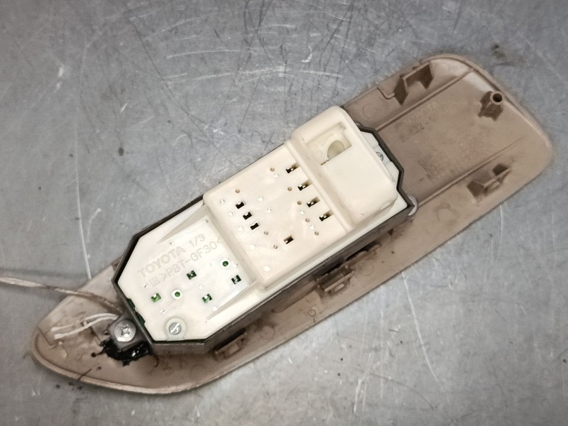 Recambio de mando elevalunas delantero izquierdo para toyota auris (_e15_) 2.2 d (ade157_, ade151_) referencia OEM IAM 742320254