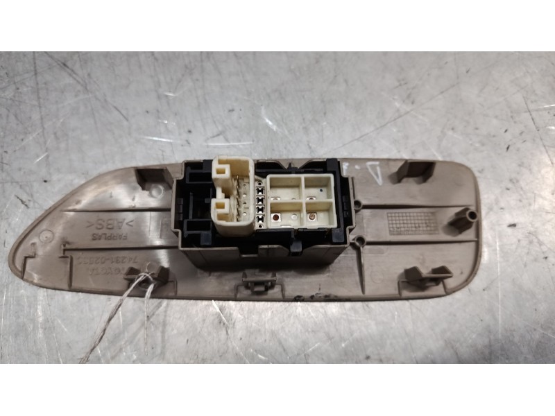 Recambio de mando elevalunas delantero derecho para toyota auris (_e15_) 2.2 d (ade157_, ade151_) referencia OEM IAM   