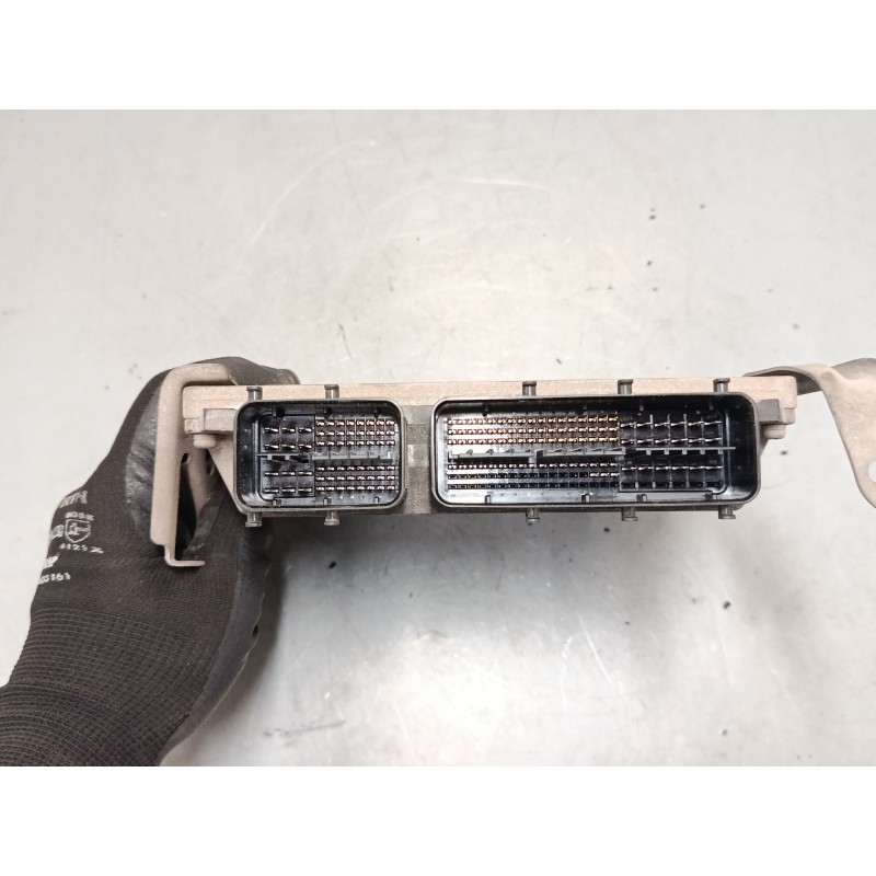 Recambio de centralita motor uce para toyota auris (_e15_) 2.2 d (ade157_, ade151_) referencia OEM IAM 8966102D71 MB1758009570 