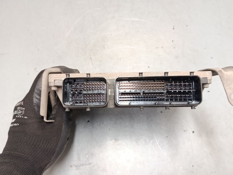 Recambio de centralita motor uce para toyota auris (_e15_) 2.2 d (ade157_, ade151_) referencia OEM IAM 8966102D71 MB1758009570 