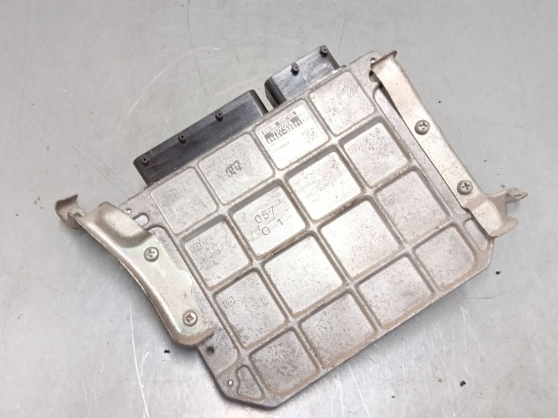 Recambio de centralita motor uce para toyota auris (_e15_) 2.2 d (ade157_, ade151_) referencia OEM IAM 8966102D71 MB1758009570 