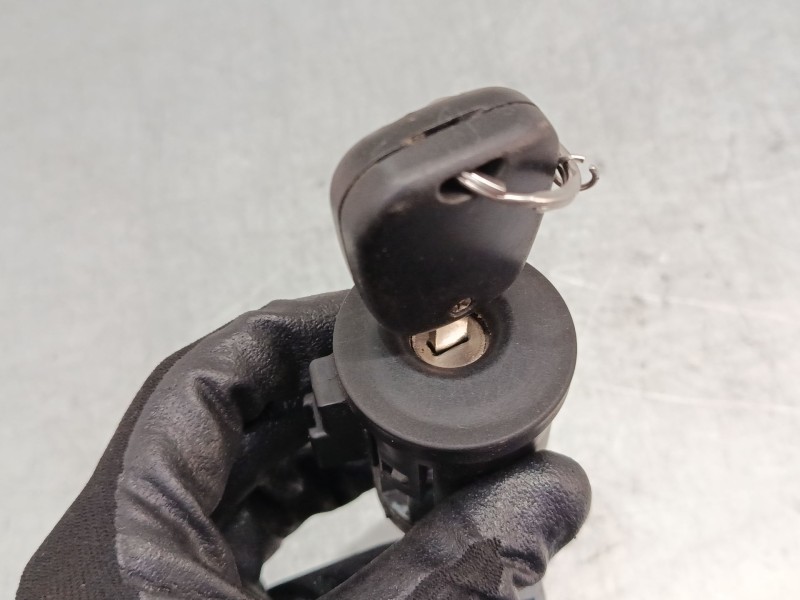 Recambio de clausor para citroën c1 (pm_, pn_) 1.0 referencia OEM IAM   