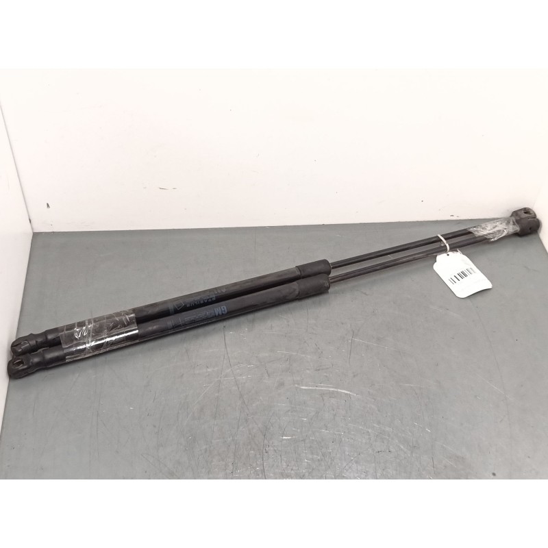Recambio de amortiguadores malet/porton para opel corsa d (s07) 1.2 (l08, l68) referencia OEM IAM 240N  