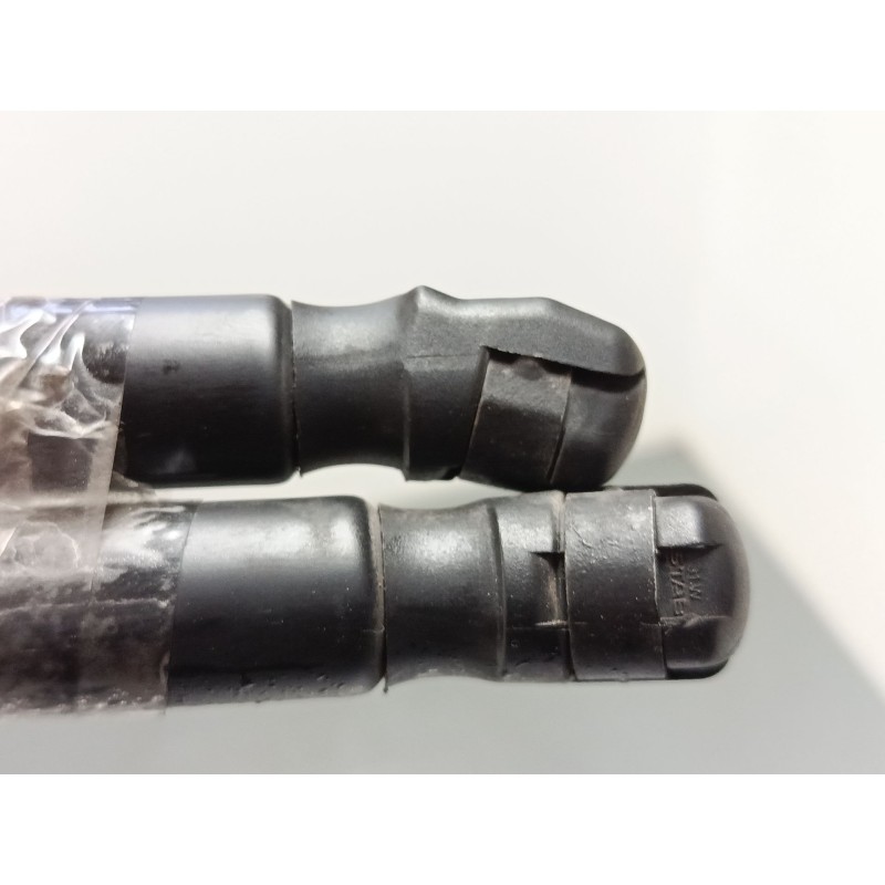 Recambio de amortiguadores malet/porton para opel corsa d (s07) 1.2 (l08, l68) referencia OEM IAM 240N  