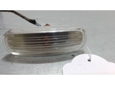 Recambio de intermitente lateral derecho para lancia musa (350_) 1.3 d multijet (350.axb11, 350.axb1a) referencia OEM IAM 517177