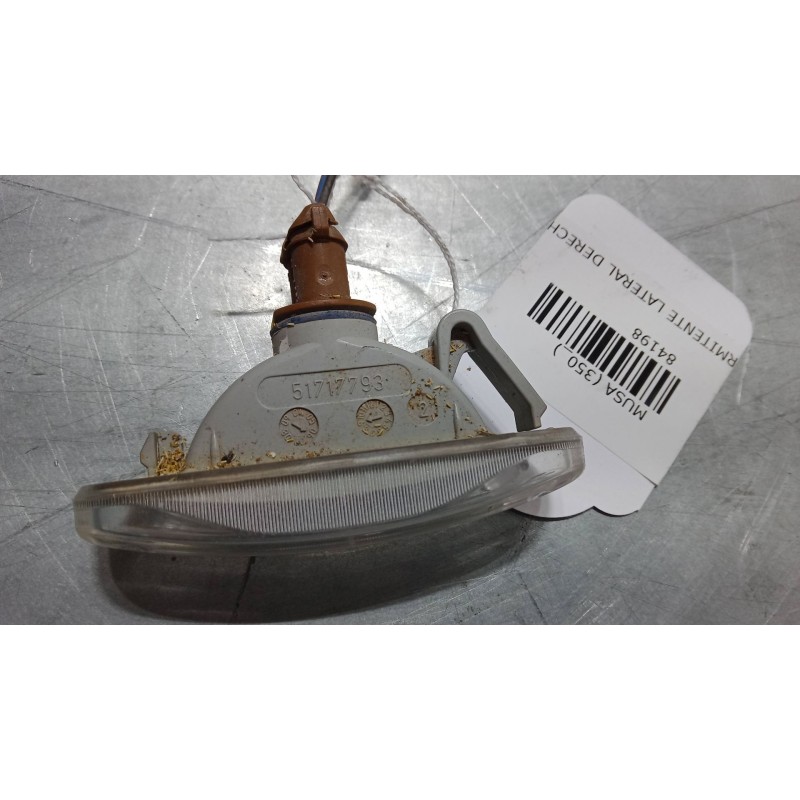 Recambio de intermitente lateral derecho para lancia musa (350_) 1.3 d multijet (350.axb11, 350.axb1a) referencia OEM IAM 517177