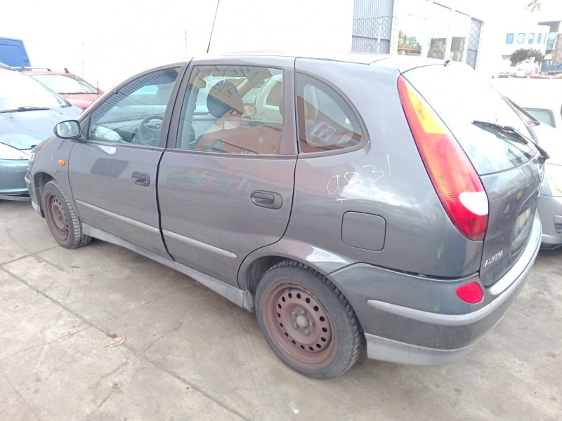 nissan almera tino (v10) del año 2003