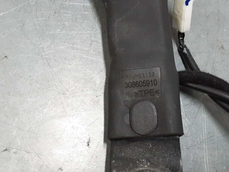Recambio de anclaje cinturon delantero izquierdo para peugeot 108 1.2 referencia OEM IAM   