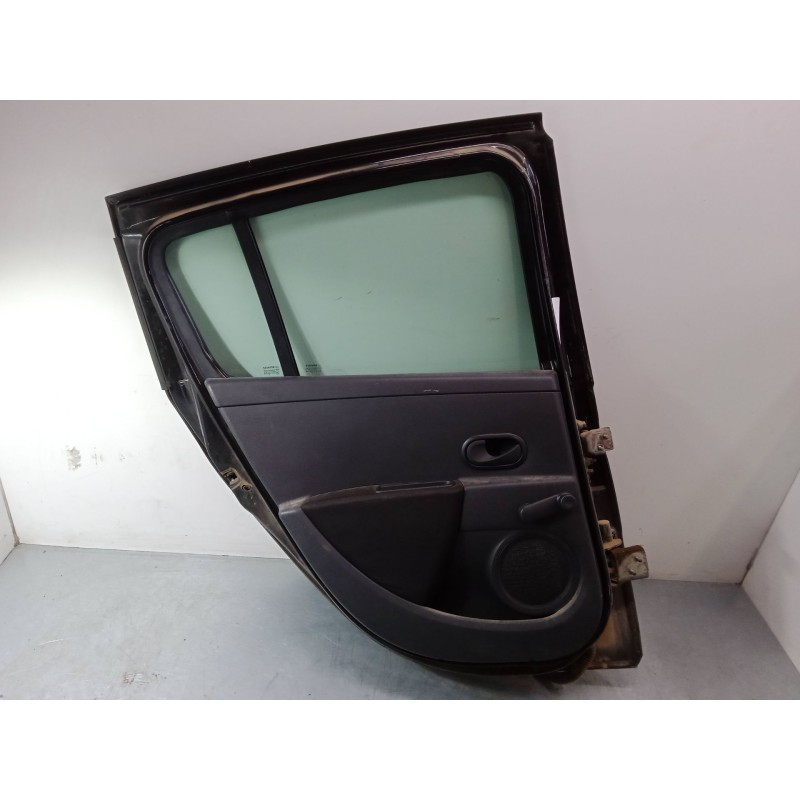 Recambio de puerta trasera izquierda para renault clio iii (br0/1, cr0/1) 1.5 dci (c/br0g, c/br1g) referencia OEM IAM   