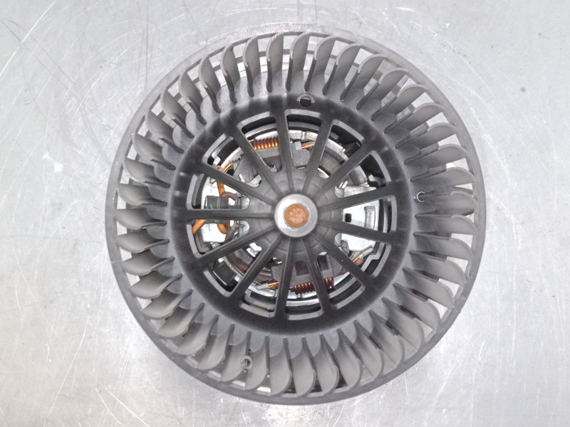 Recambio de motor calefaccion para citroën c3 ii (sc_) 1.4 referencia OEM IAM T40540016131  