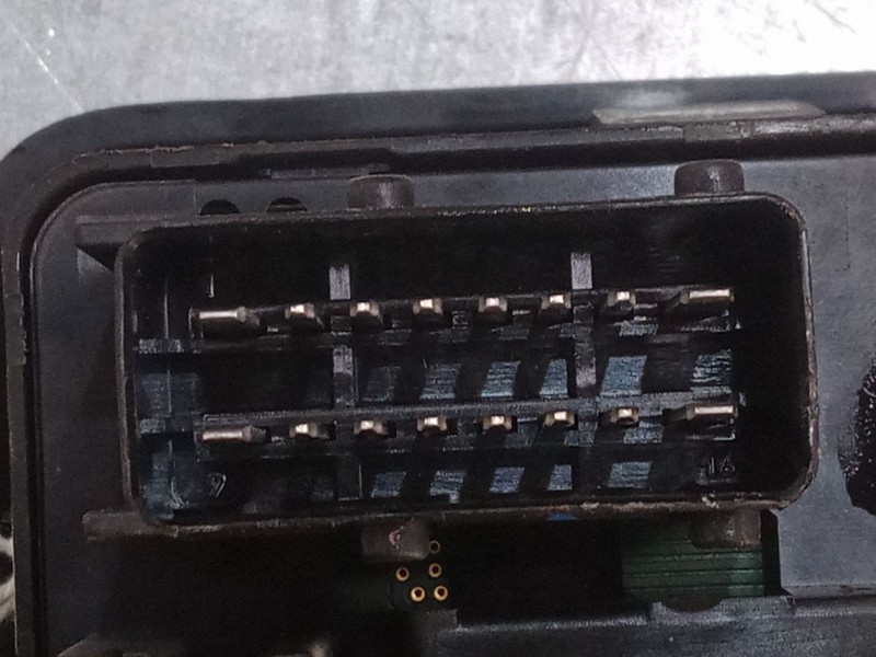 Recambio de mando elevalunas delantero izquierdo para citroën c3 ii (sc_) 1.4 referencia OEM IAM 96637530XT  