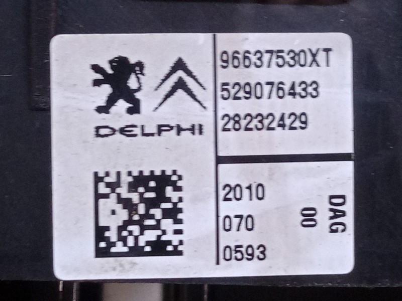 Recambio de mando elevalunas delantero izquierdo para citroën c3 ii (sc_) 1.4 referencia OEM IAM 96637530XT  