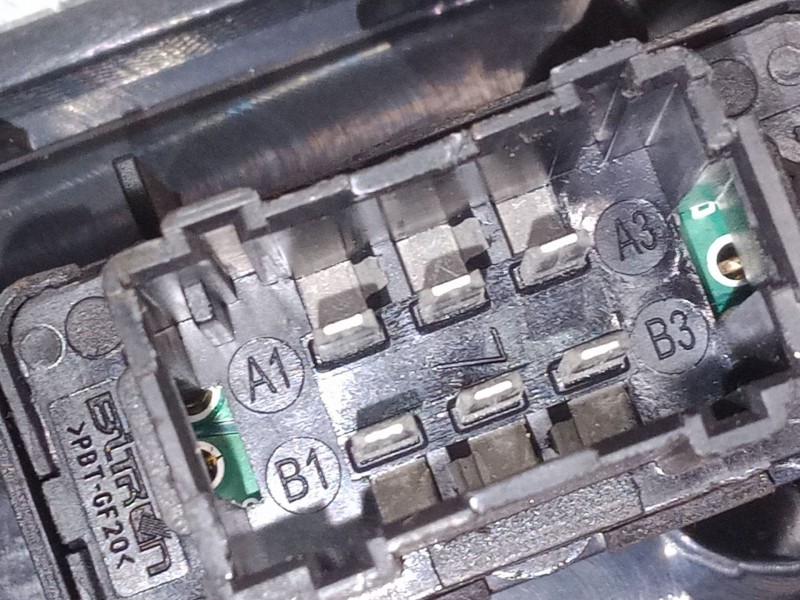 Recambio de mando elevalunas delantero derecho para citroën c3 ii (sc_) 1.4 referencia OEM IAM 96637534XT  