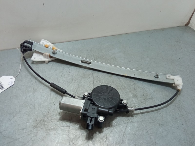 Recambio de elevalunas electrico trasero derecho para mazda 2 (de_, dh_) 1.4 mzr-cd referencia OEM IAM   