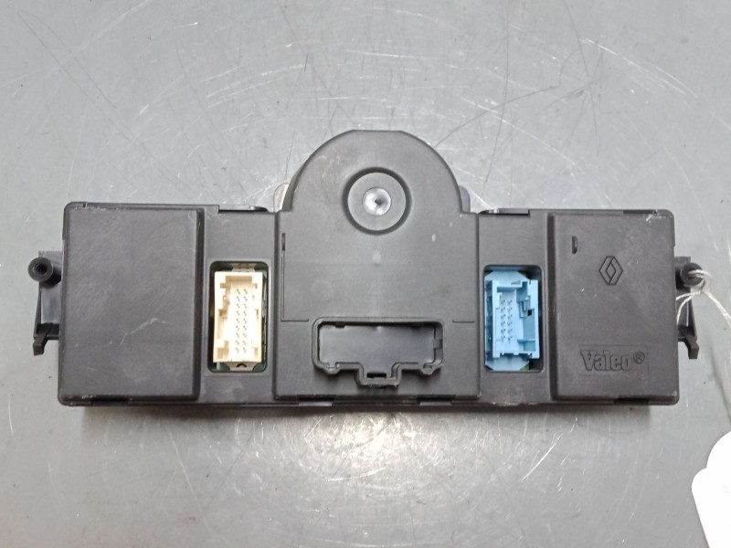 Recambio de mando climatizador para renault scénic ii (jm0/1_) 1.6 16v (jm1r) referencia OEM IAM   