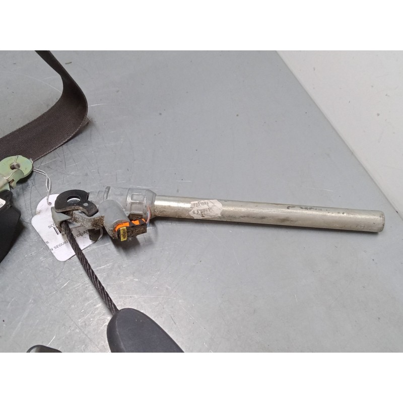 Recambio de cinturon seguridad delantero izquierdo para renault scénic ii (jm0/1_) 1.6 16v (jm1r) referencia OEM IAM   