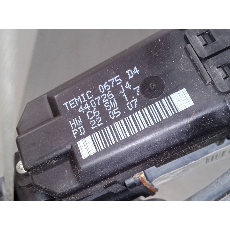Recambio de elevalunas electrico delantero derecho para renault scénic ii (jm0/1_) 1.6 16v (jm1r) referencia OEM IAM   