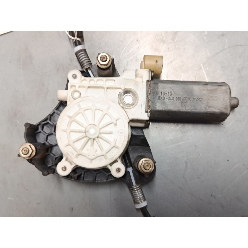 Recambio de elevalunas electrico delantero derecho para renault clio ii (bb_, cb_) 1.2 (bb0a, bb0f, bb10, bb1k, bb28, bb2d, bb2h