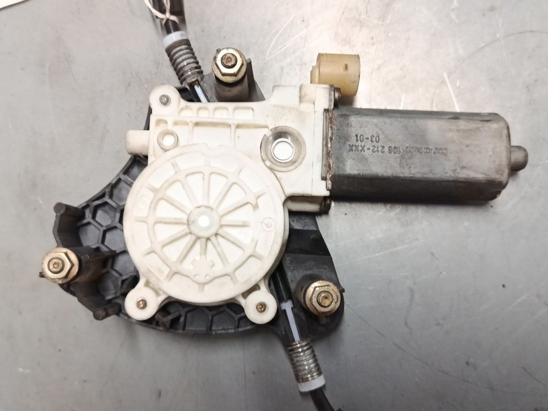 Recambio de elevalunas electrico delantero derecho para renault clio ii (bb_, cb_) 1.2 (bb0a, bb0f, bb10, bb1k, bb28, bb2d, bb2h
