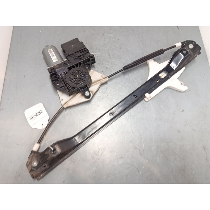 Recambio de elevalunas electrico trasero derecho para volkswagen golf plus v (5m1, 521) 1.9 tdi referencia OEM IAM 5M083902C  