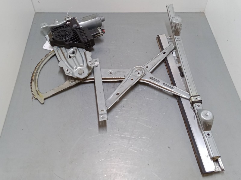 Recambio de elevalunas electrico delantero izquierdo para opel astra h (a04) 2.0 turbo (l48) referencia OEM IAM   