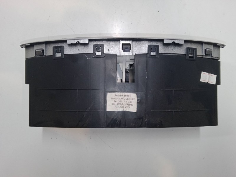 Recambio de aireador central para renault clio iii (br0/1, cr0/1) 1.5 dci (br17, cr17) referencia OEM IAM   