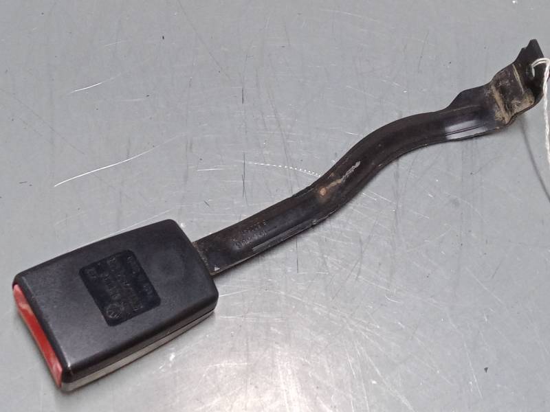 ANCLAJE CINTURON DELANTERO IZQUIERDO 