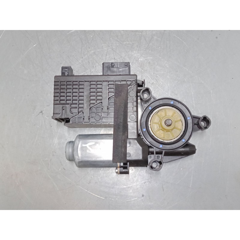 Recambio de motor elevaluna delantero izquierdo para citroën c4 picasso i monospace (ud_) 1.6 hdi referencia OEM IAM 9682495880 