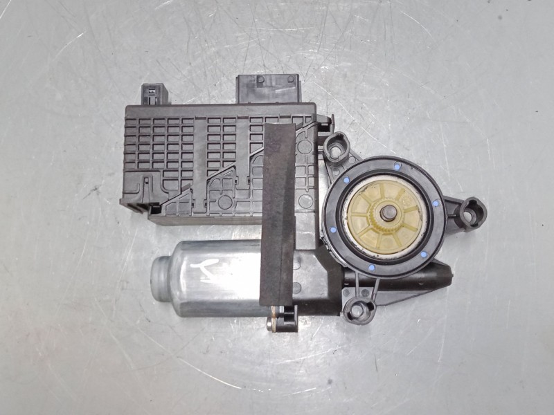 Recambio de motor elevaluna delantero izquierdo para citroën c4 picasso i monospace (ud_) 1.6 hdi referencia OEM IAM 9682495880 