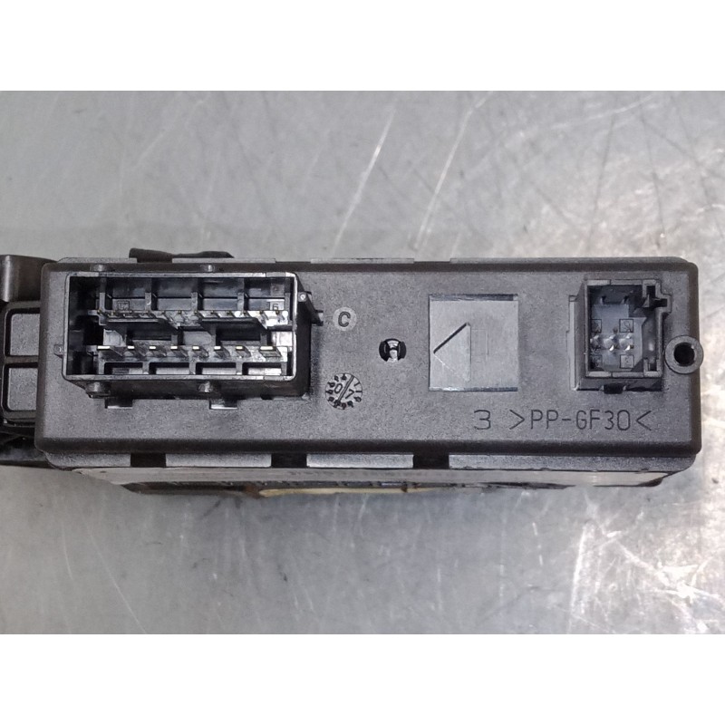 Recambio de motor elevaluna delantero izquierdo para citroën c4 picasso i monospace (ud_) 1.6 hdi referencia OEM IAM 9682495880 