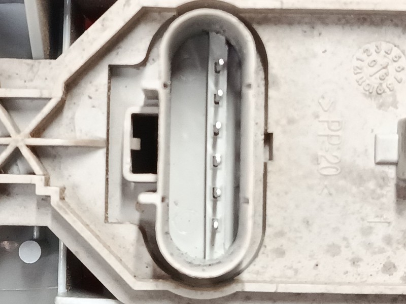 Recambio de piloto trasero izquierdo para ford tourneo connect 1.8 tdci referencia OEM IAM   