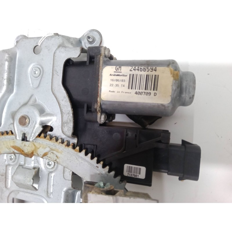 Recambio de elevalunas electrico delantero derecho para opel corsa c (x01) 1.7 dti (f08, f68) referencia OEM IAM 24466594  40070