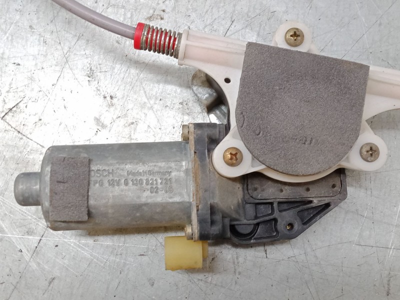 Recambio de elevalunas electrico delantero derecho para nissan terrano ii (r20) 2.7 tdi 4wd referencia OEM IAM   